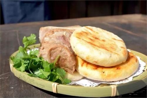 白肉罩火燒