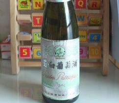 白羽半干白葡萄
